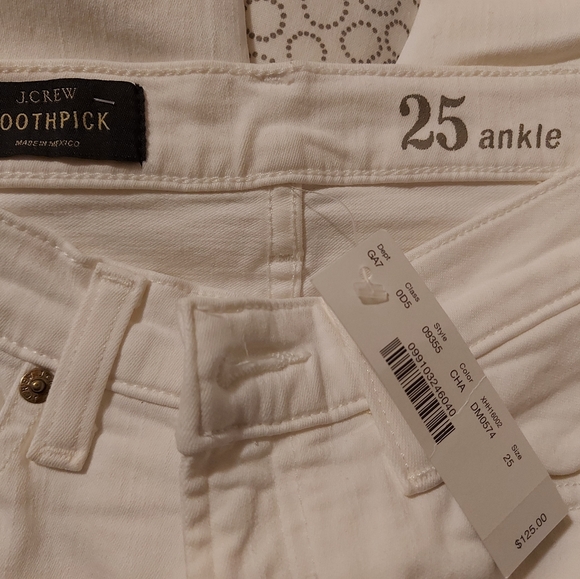 J. CREW 25 ankle "toothpick" jeans in white - Picture 3 of 3